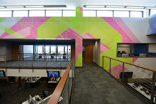 Packet Switching (Weimer Hall), University of Florida, inkjet on polyester on panel, 177.5 ft. x 20.21 ft., 2012; Photograph by Steve Johnson / UF College of Journalism and Communications (2012) (photograph by Steve Johnson / UF College of Journalism and Communications)